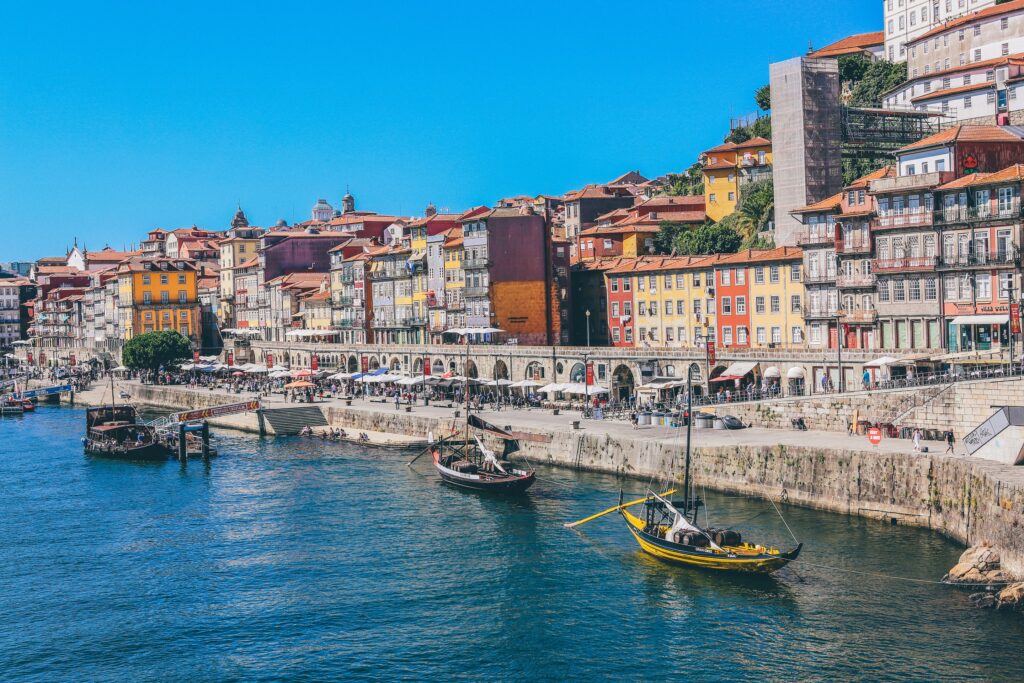 Norwegian food blogger exploring Porto